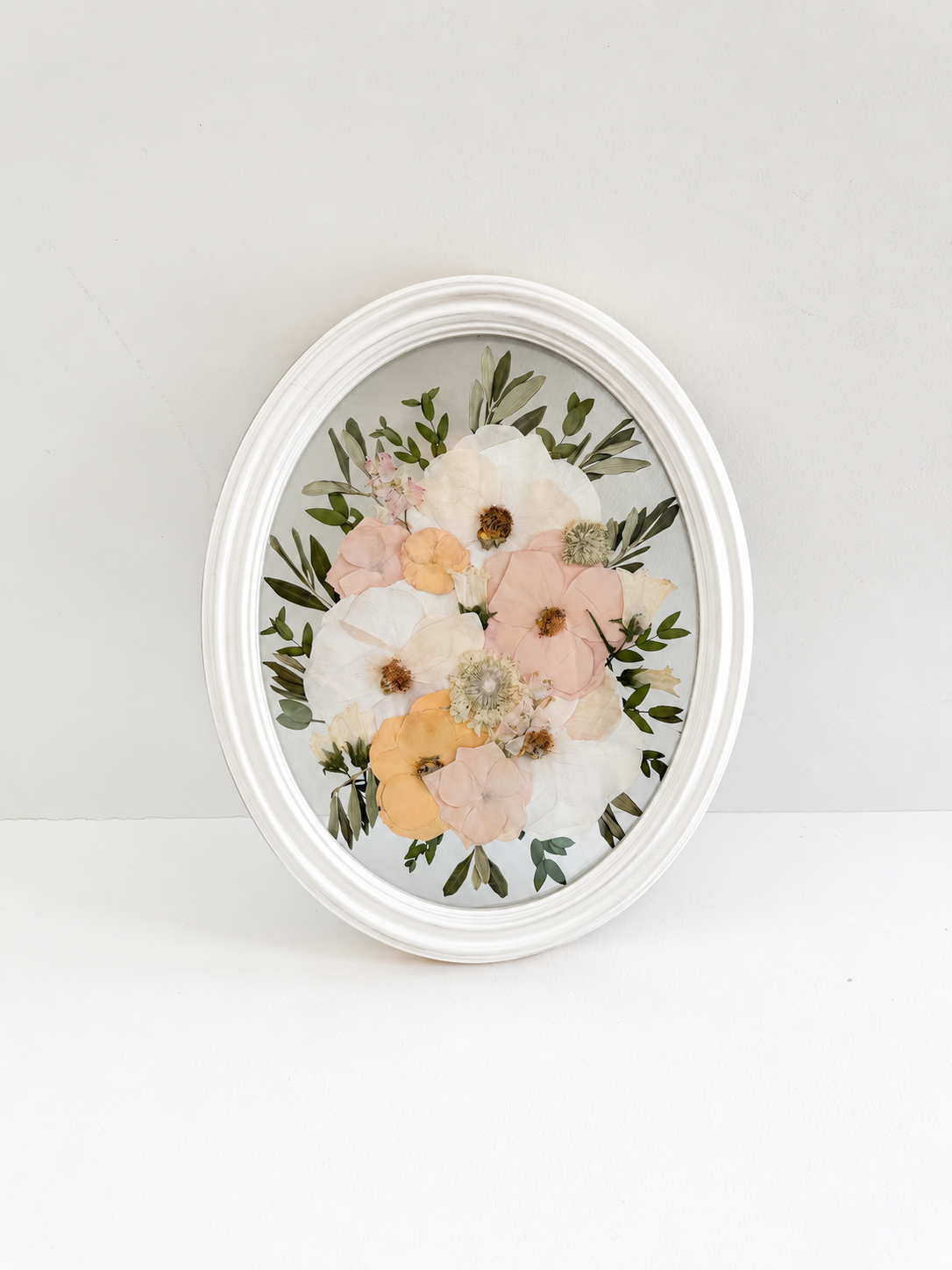 11×14 Oval Custom Pressed Flower Frame