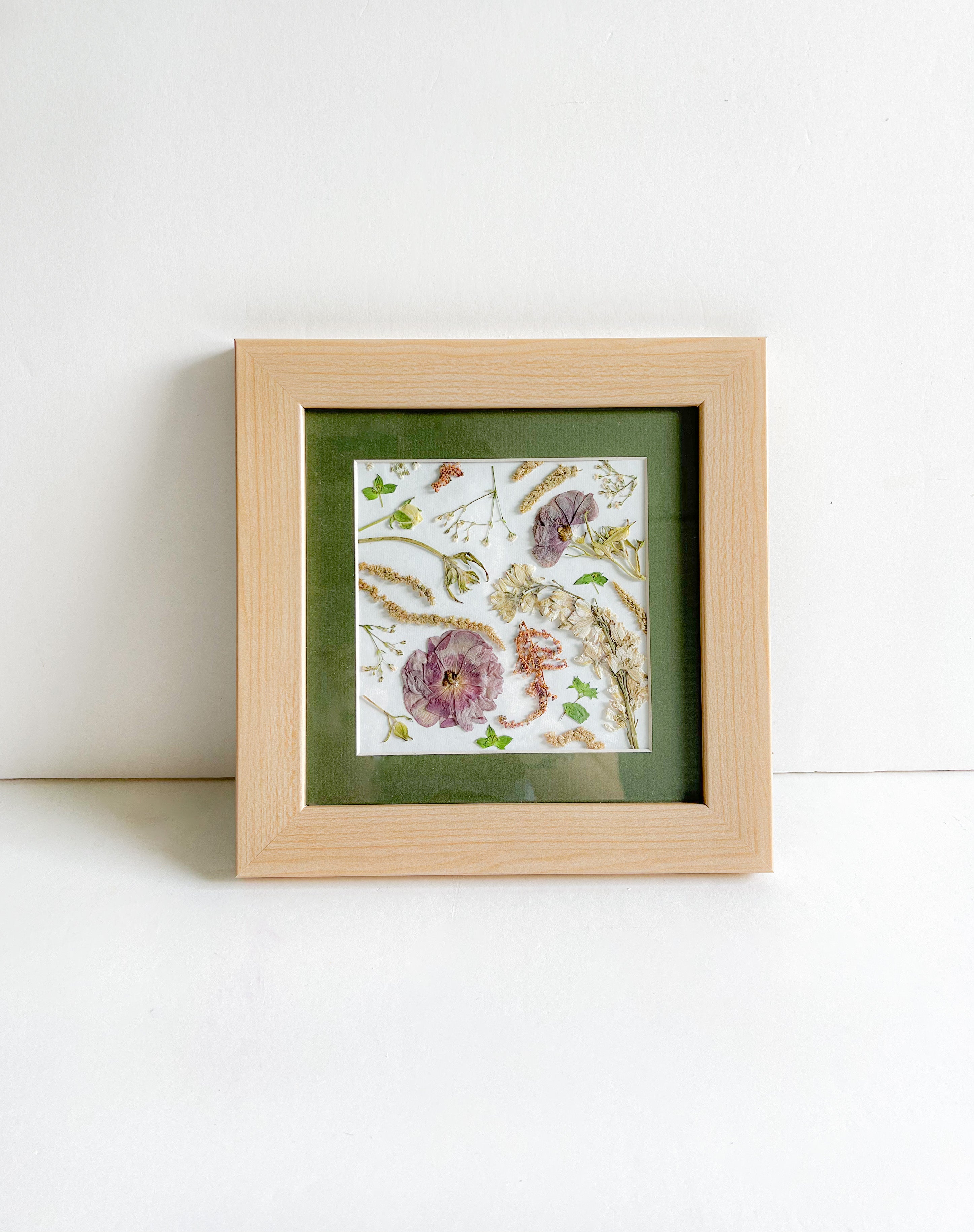 8x8 Modern Pressed Flower Frame